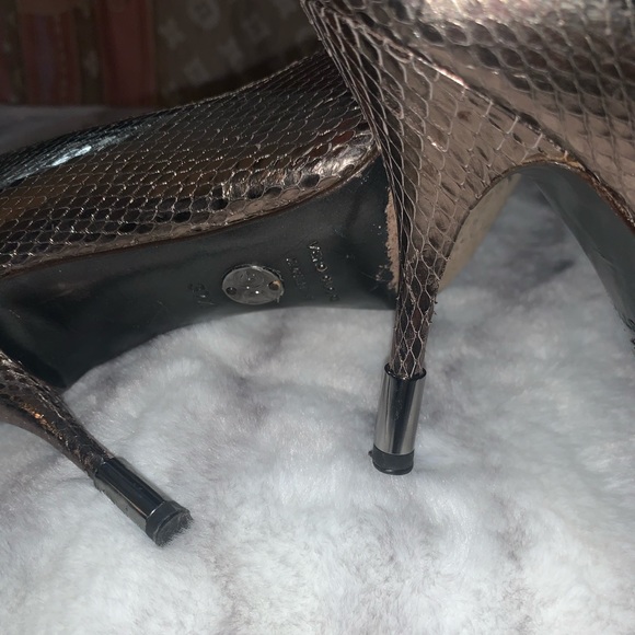 Dolce & Gabbana snakeskin metallic heels 37.5 - Picture 5 of 11